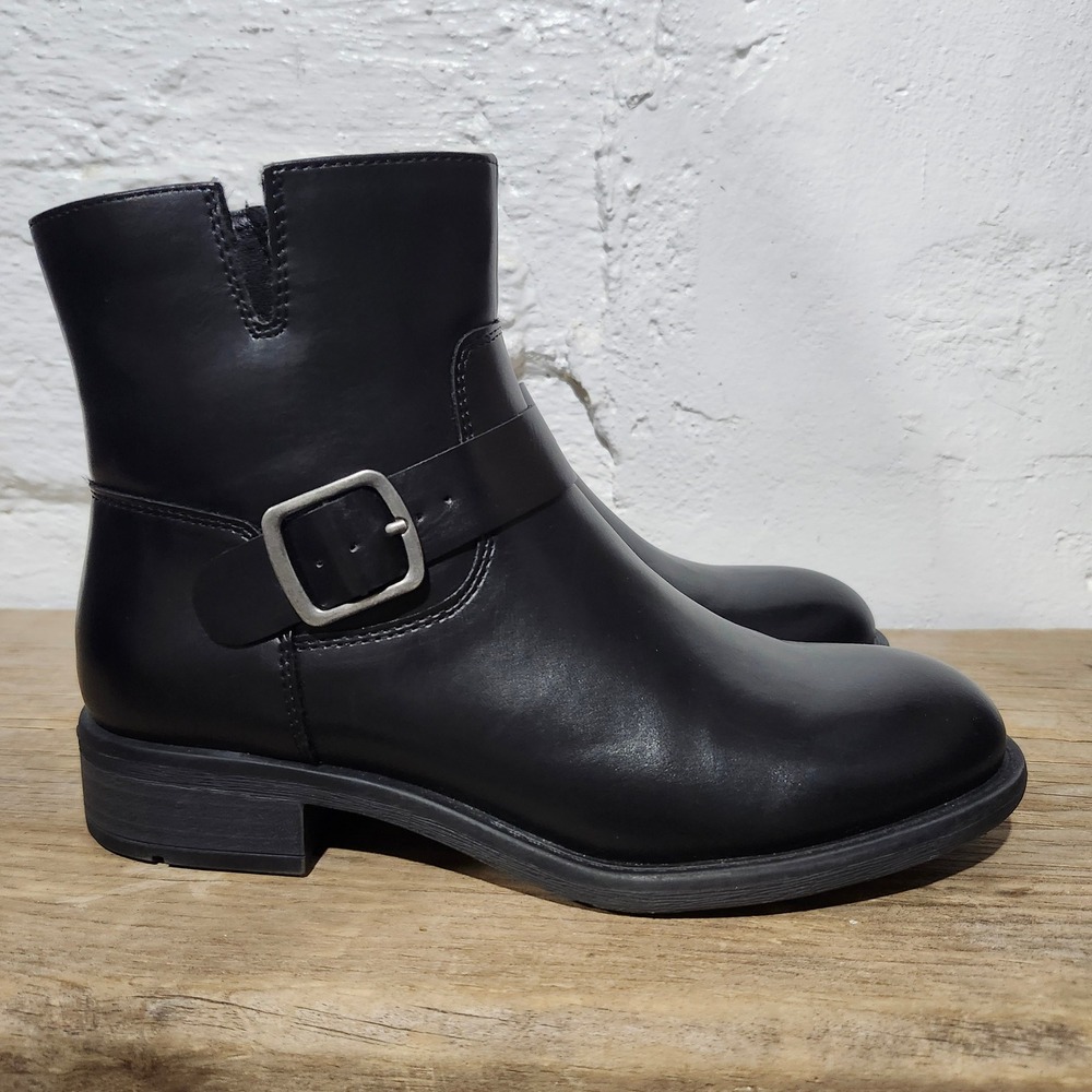 Frye and Co Cormac Black Moto Ankle Boots Womens 7M Buckle Side Zip Grunge Fall